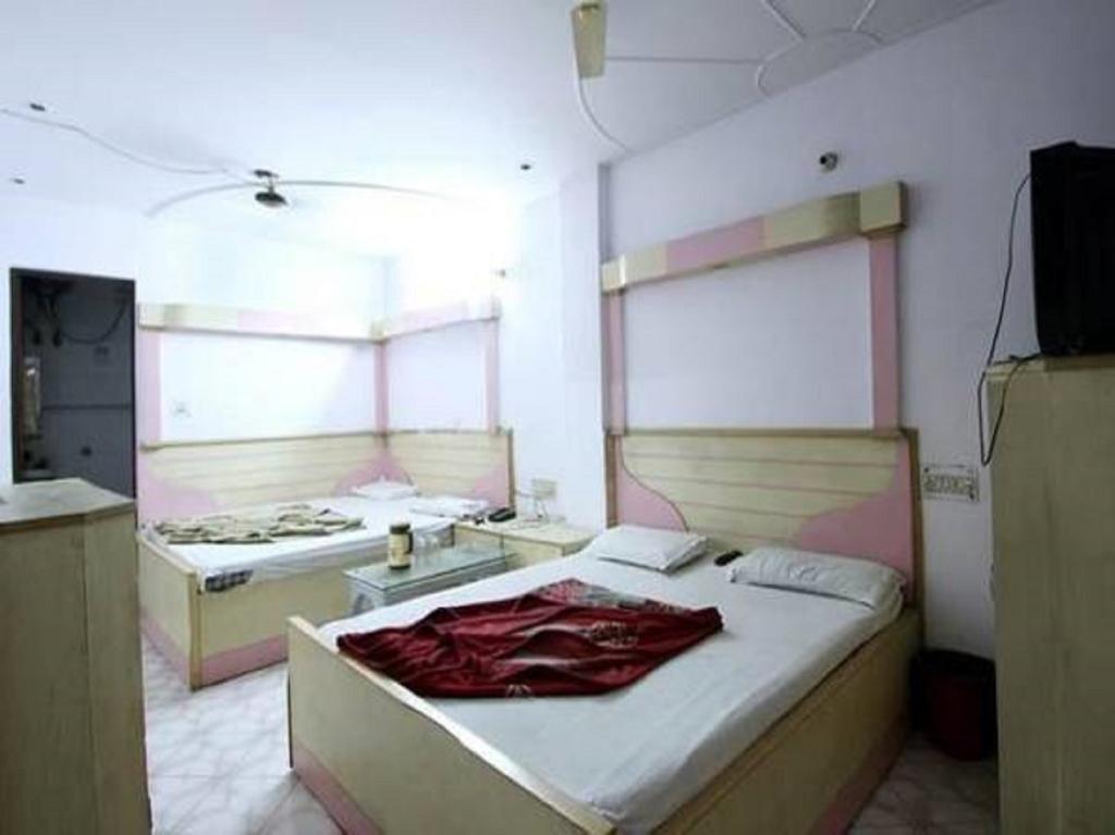 Hotel Hans International Nové Dillí Pokoj fotografie